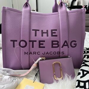 Marc Jacob Tote bag with matching wristlet